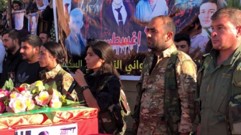 Şengal şehitleri kitlesel bir törenle sonsuzluğa uğurlandı