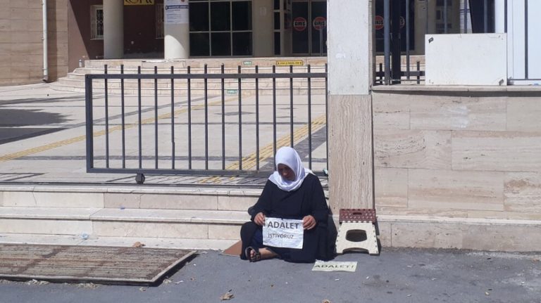 “İnsanlık onuru zulme sessiz kalmamalı”