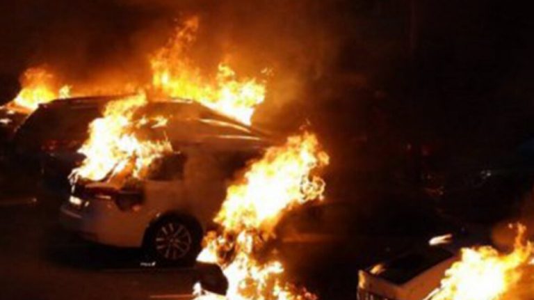 HBDH milisleri Halid Ebu Ruken anısına İstanbul’da ‘faşistlere ait’ 10 aracı imha etti