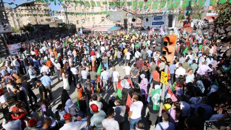 Van’da ‘Bijî Serok Apo’ sloganları yükseldi