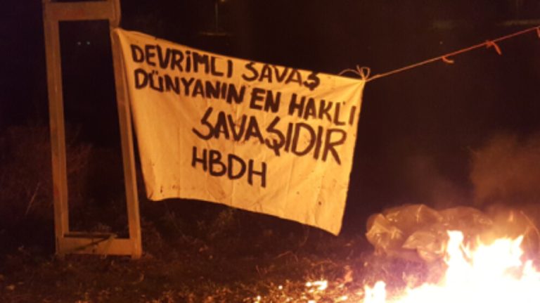 HBDH, İzmir Menemen’de polis aracını vurdu
