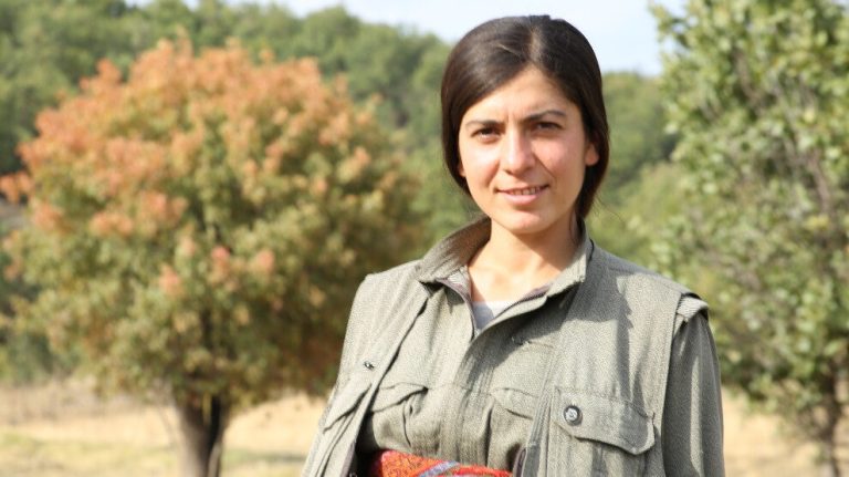YPS-YPS JIN: Zeryan yoldaş, Zeryanca direnmek olan duruşun adı oldu