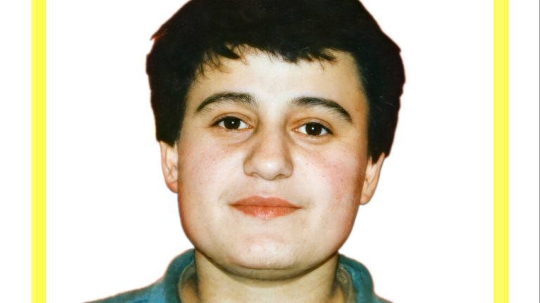 Ayak bastığı her yerde sevgi çemberi oluşturan komutan Rûken