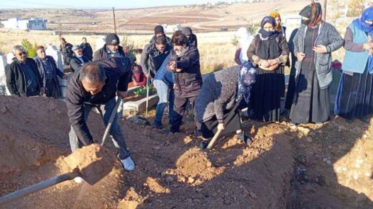 Rojger Hêlîn, Hezex’te toprağa verildi