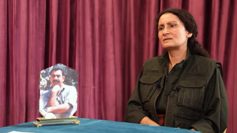 Hozat: Önder Apo tecrit koşullarında çağrı yapamaz