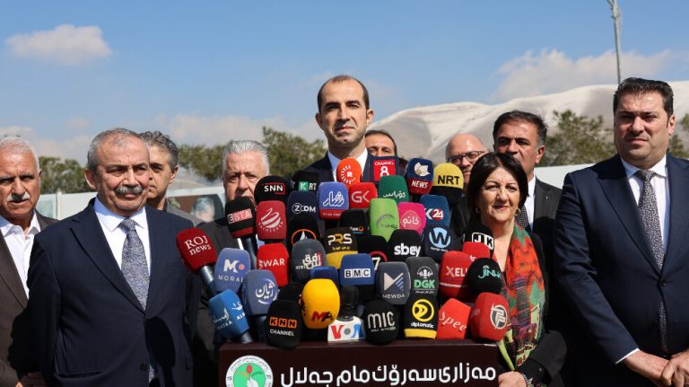 İmralı Heyeti: Kürtler ulusal tutum içerisinde
