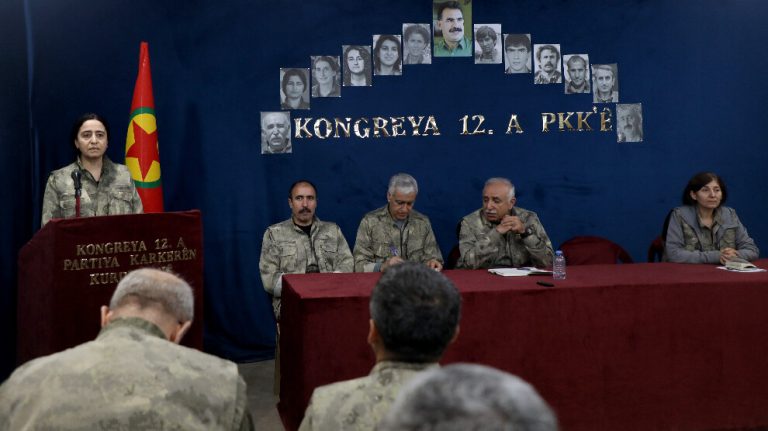 Zozan Çewlîg: Kadın çok iyi bilir ki özgürlük savunmasız olmaz