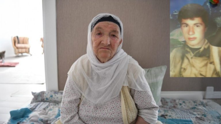 79 yaşındaki anne Nefise Erkek şehit oğlu için İHD’ye başvuracak
